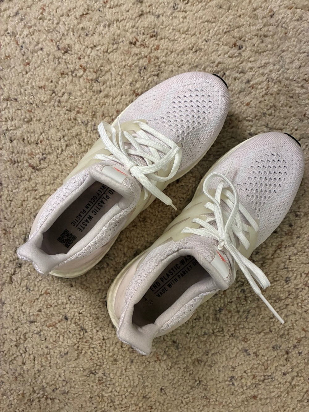 Adiddas Ultra Boost size 8.5